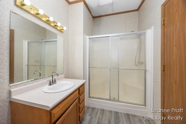 9820 W 5 Point Highway, Kalamo Twp, MI 49021