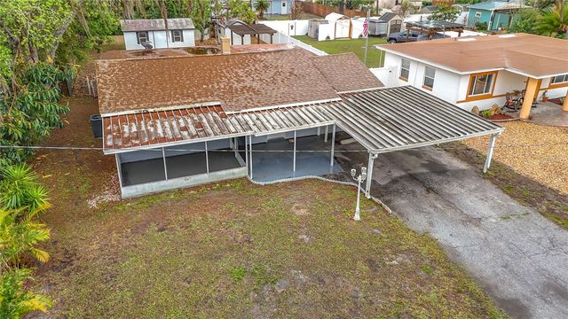 1328 DIVOT LANE, Tampa, FL 33612