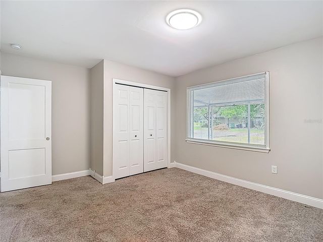 1328 DIVOT LANE, Tampa, FL 33612