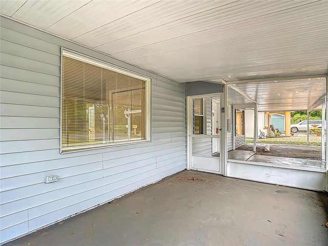 1328 DIVOT LANE, Tampa, FL 33612