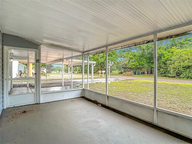 1328 DIVOT LANE, Tampa, FL 33612