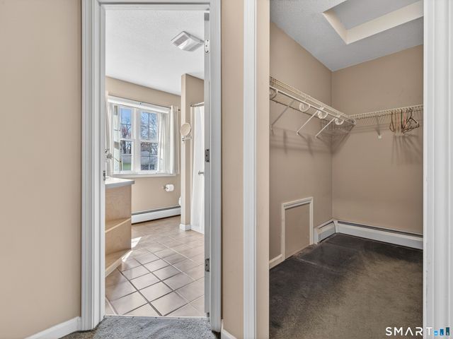 11 Cottage Lane, East Lyme, CT 06357
