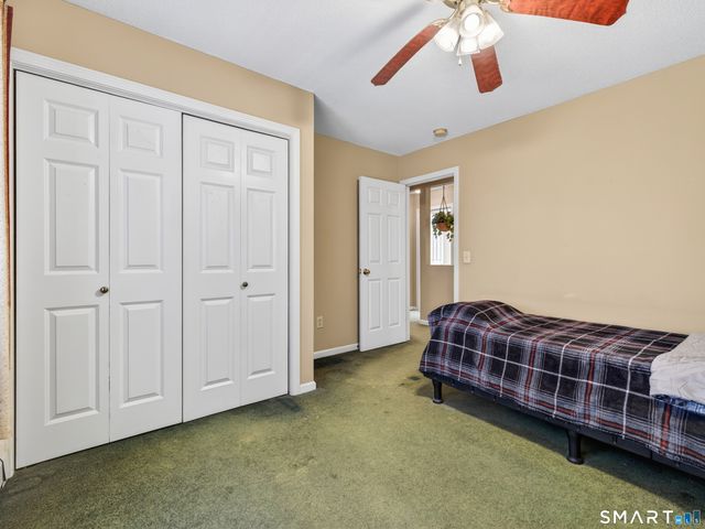 11 Cottage Lane, East Lyme, CT 06357