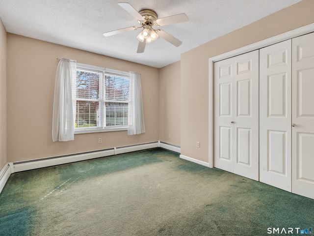 11 Cottage Lane, East Lyme, CT 06357