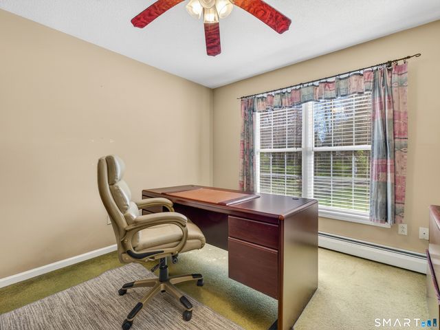11 Cottage Lane, East Lyme, CT 06357