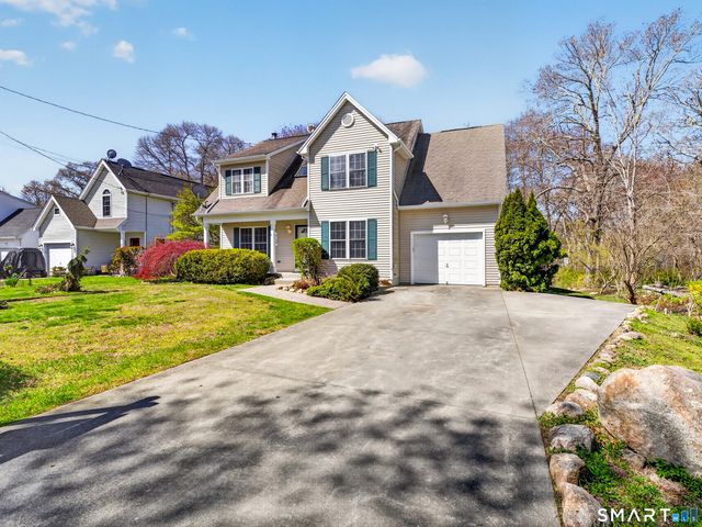 11 Cottage Lane, East Lyme, CT 06357