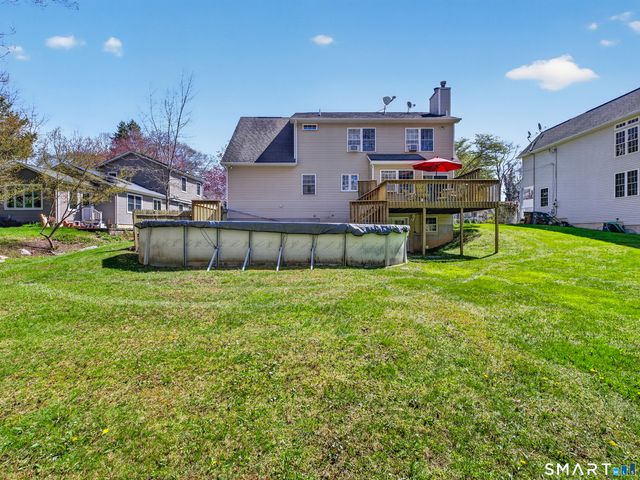 11 Cottage Lane, East Lyme, CT 06357