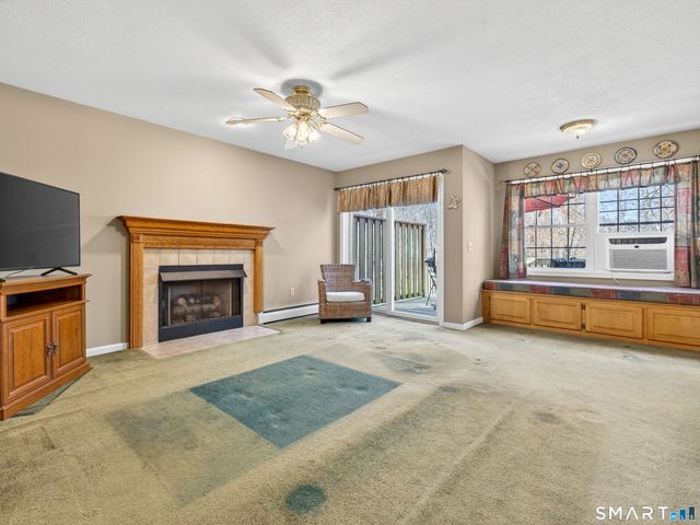 11 Cottage Lane, East Lyme, CT 06357