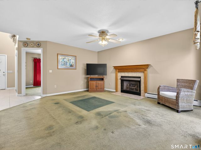 11 Cottage Lane, East Lyme, CT 06357