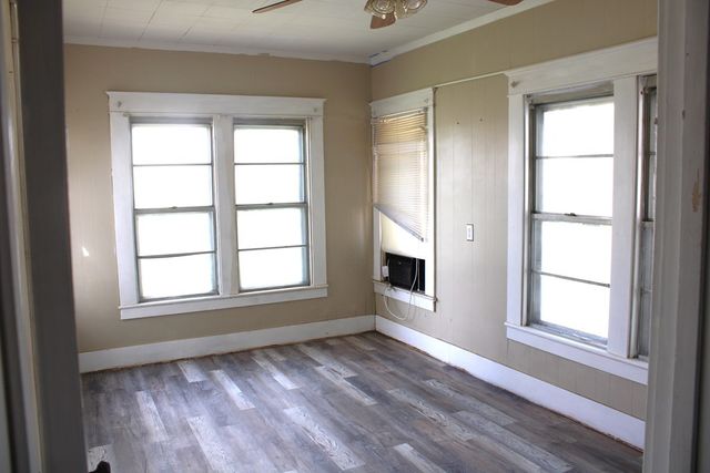 1002 Broadway Street, Ballinger, TX 76821