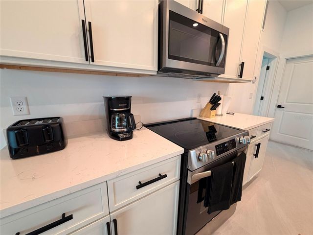 8212 LEAFY WAY, Port Charlotte, FL 33981