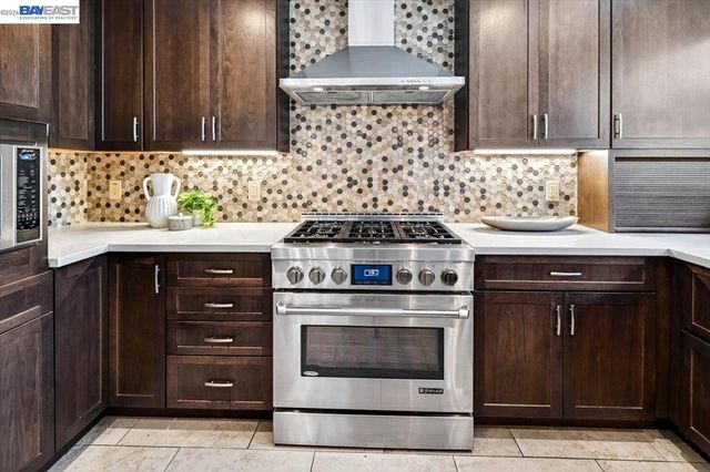 4592 Edwards Ln, Castro Valley, CA 94546