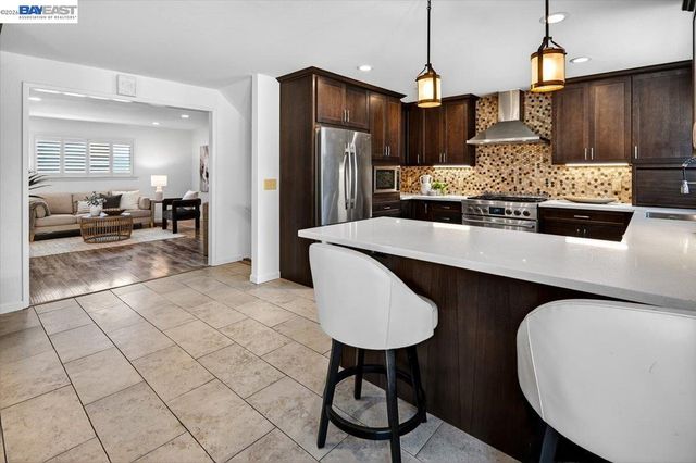 4592 Edwards Ln, Castro Valley, CA 94546