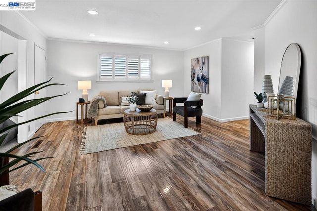 4592 Edwards Ln, Castro Valley, CA 94546