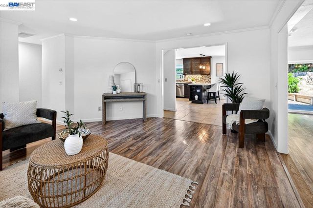 4592 Edwards Ln, Castro Valley, CA 94546