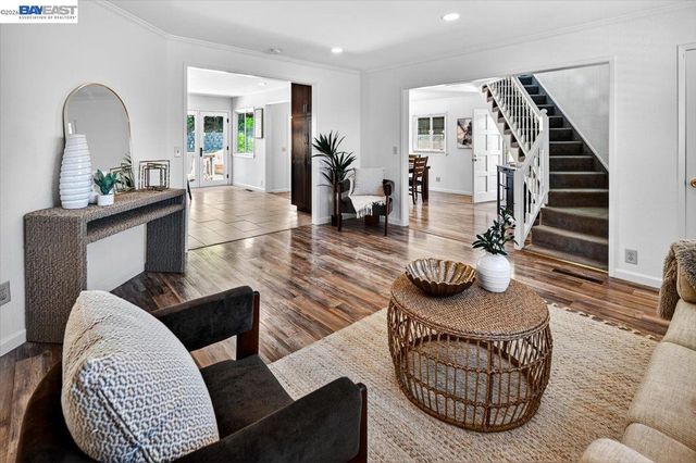 4592 Edwards Ln, Castro Valley, CA 94546