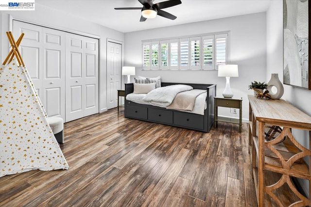4592 Edwards Ln, Castro Valley, CA 94546