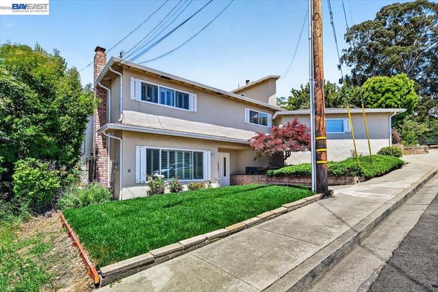 4592 Edwards Ln, Castro Valley, CA 94546