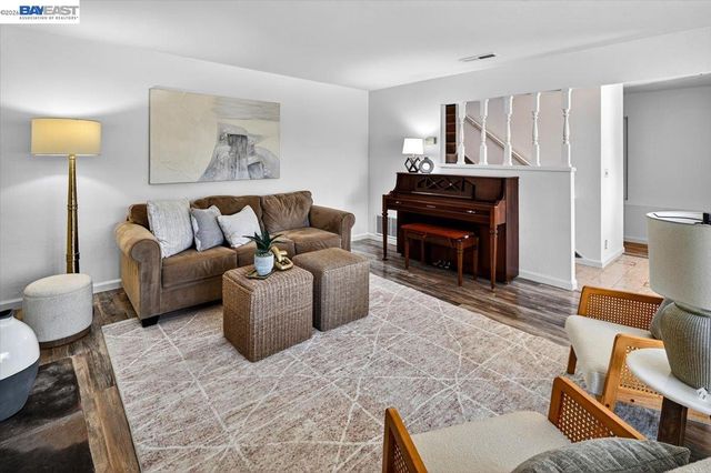 4592 Edwards Ln, Castro Valley, CA 94546