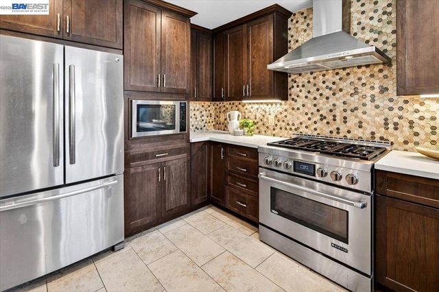 4592 Edwards Ln, Castro Valley, CA 94546