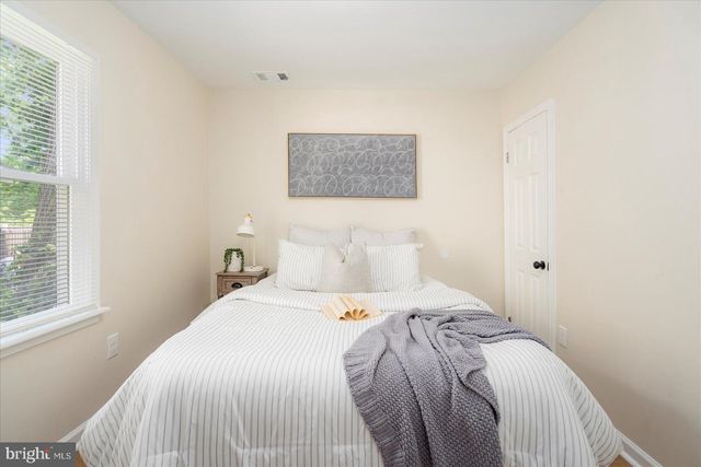 17 CIRCLE DRIVE, Linthicum Heights, MD 21090