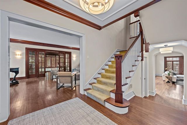 224 Sheridan Road, Kenilworth, IL 60043