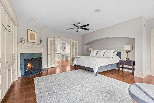 224 Sheridan Road, Kenilworth, IL 60043