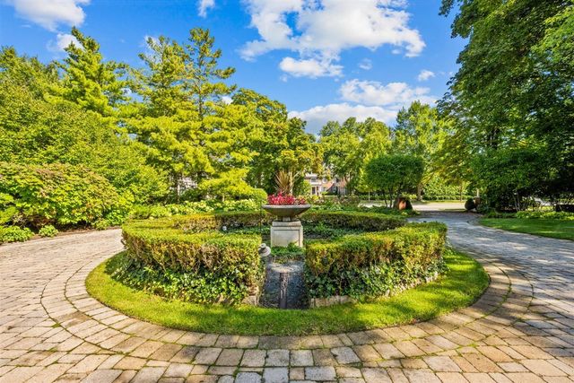 224 Sheridan Road, Kenilworth, IL 60043