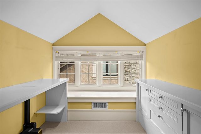 224 Sheridan Road, Kenilworth, IL 60043