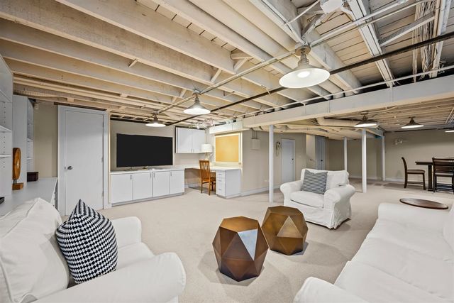 224 Sheridan Road, Kenilworth, IL 60043