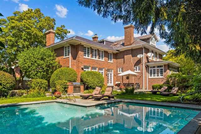 224 Sheridan Road, Kenilworth, IL 60043