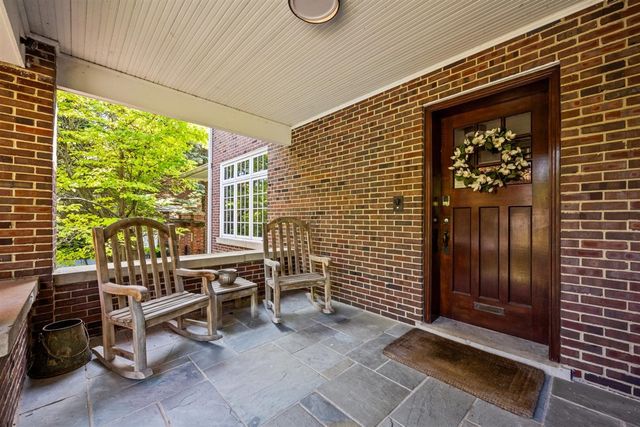 224 Sheridan Road, Kenilworth, IL 60043