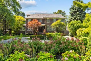 224 Sheridan Road, Kenilworth, IL 60043