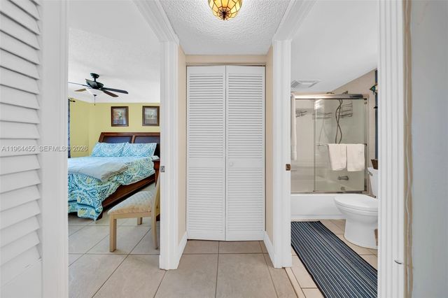 4040 Crystal Lake Dr 105 105, Deerfield Beach, FL 33064
