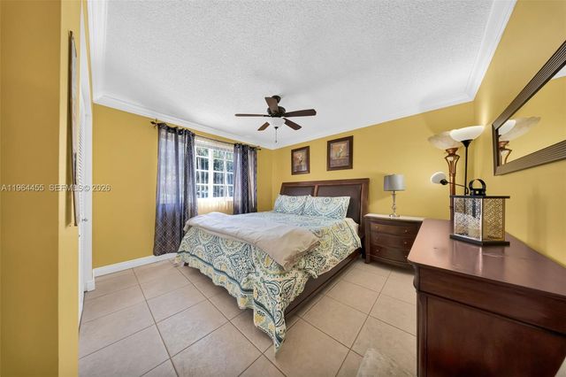 4040 Crystal Lake Dr 105 105, Deerfield Beach, FL 33064