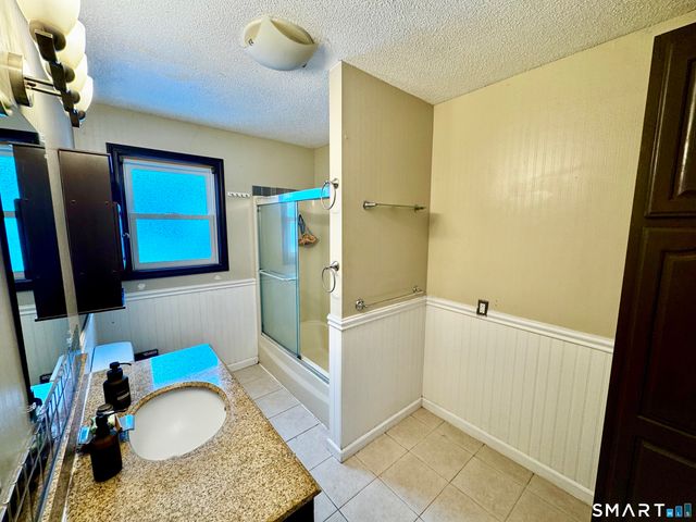 497 Colonel Ledyard Highway, Ledyard, CT 06339