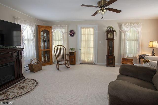 24 Shady Ln, Newton Town, NJ 07860