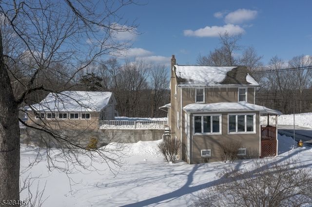 24 Shady Ln, Newton Town, NJ 07860