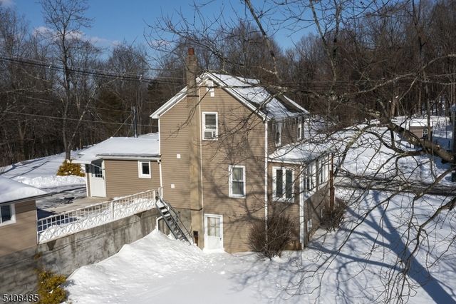 24 Shady Ln, Newton Town, NJ 07860