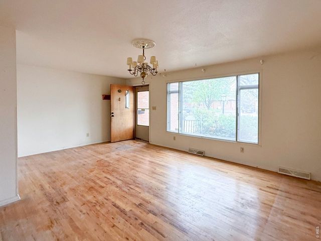 960 E 9th Ave, Broomfield, CO 80020