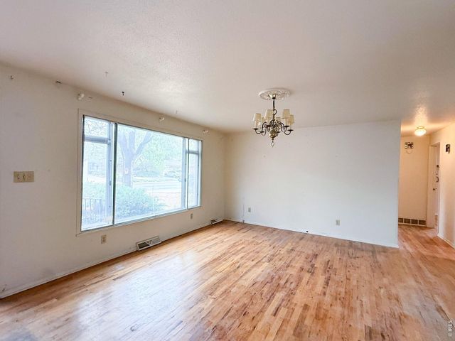 960 E 9th Ave, Broomfield, CO 80020