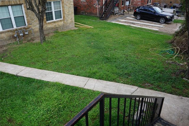 2218 Arbor Street C, Houston, TX 77004