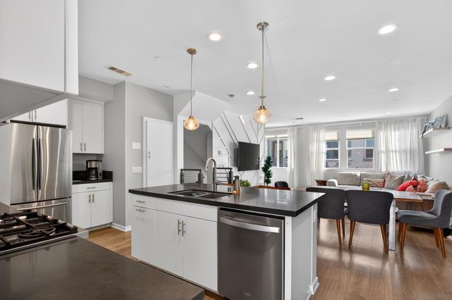 1566 Vista Del Mar 2, Oceanside, CA 92054