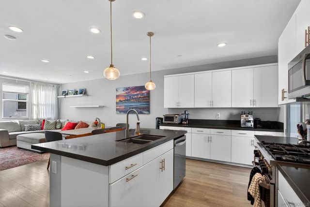 1566 Vista Del Mar 2, Oceanside, CA 92054