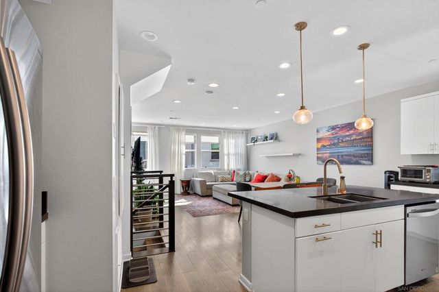 1566 Vista Del Mar 2, Oceanside, CA 92054