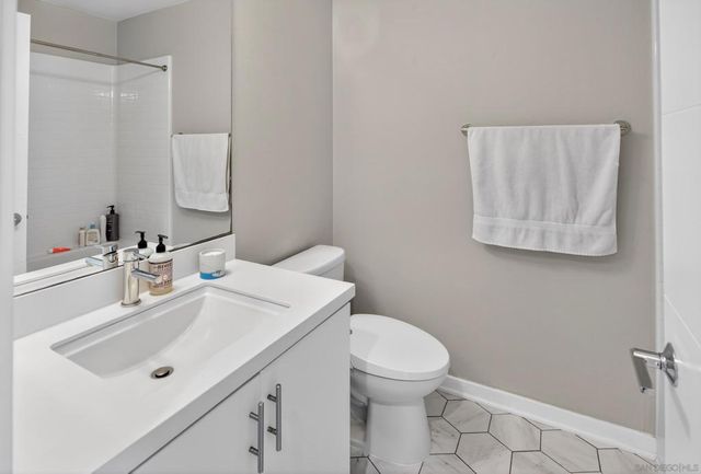 1566 Vista Del Mar 2, Oceanside, CA 92054