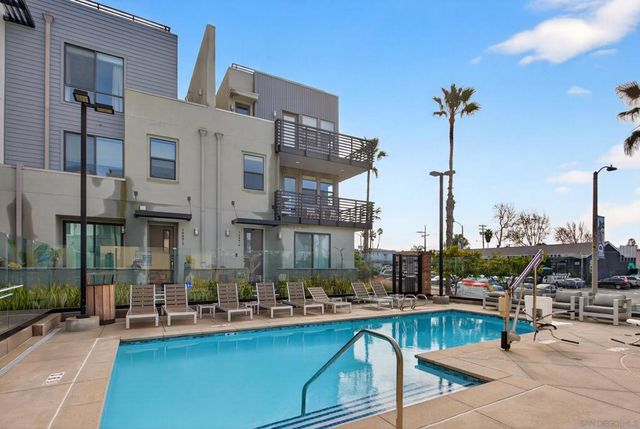 1566 Vista Del Mar 2, Oceanside, CA 92054