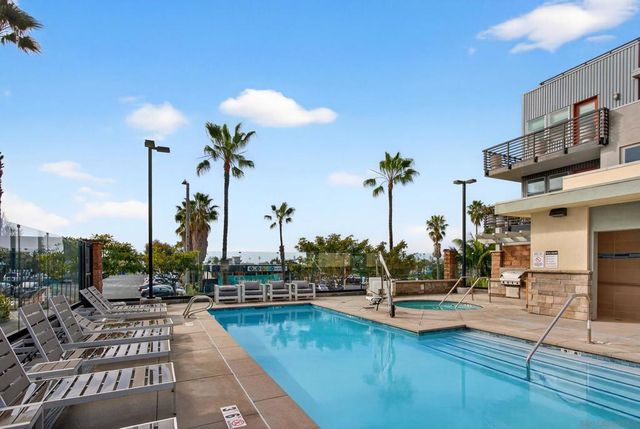 1566 Vista Del Mar 2, Oceanside, CA 92054