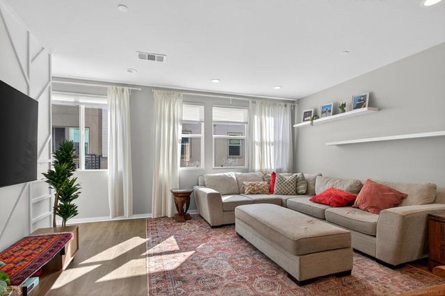 1566 Vista Del Mar 2, Oceanside, CA 92054