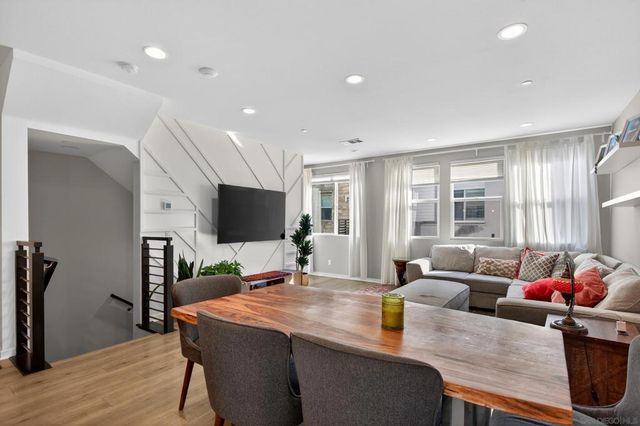 1566 Vista Del Mar 2, Oceanside, CA 92054